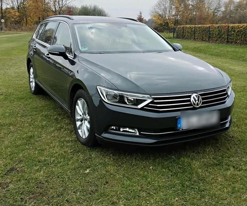 Grau Gebraucht 2017 VW Passat Comfortline Kombi | 14.600 € (Fairer Preis) - Bild 1/4