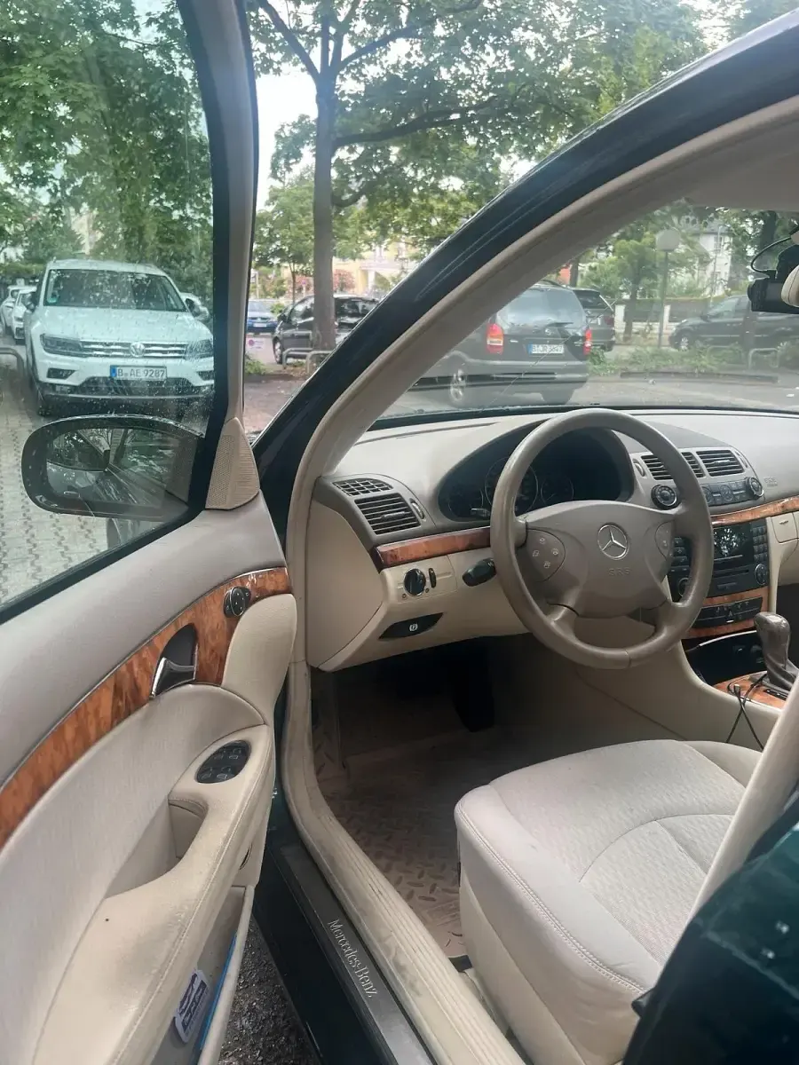 Gebraucht Mercedes E280 248 PS (182 kW) 2005 Grün Limousine