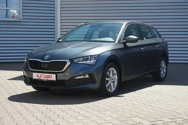 Gebraucht Skoda Scala Cool Plus 110 PS (80 kW) 2022 Grau Kleinwagen