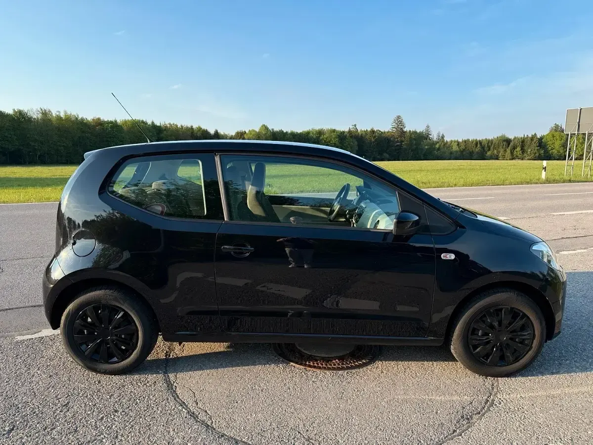 Gebraucht VW up! 60 PS (44 kW) 2013 Schwarz Kleinwagen
