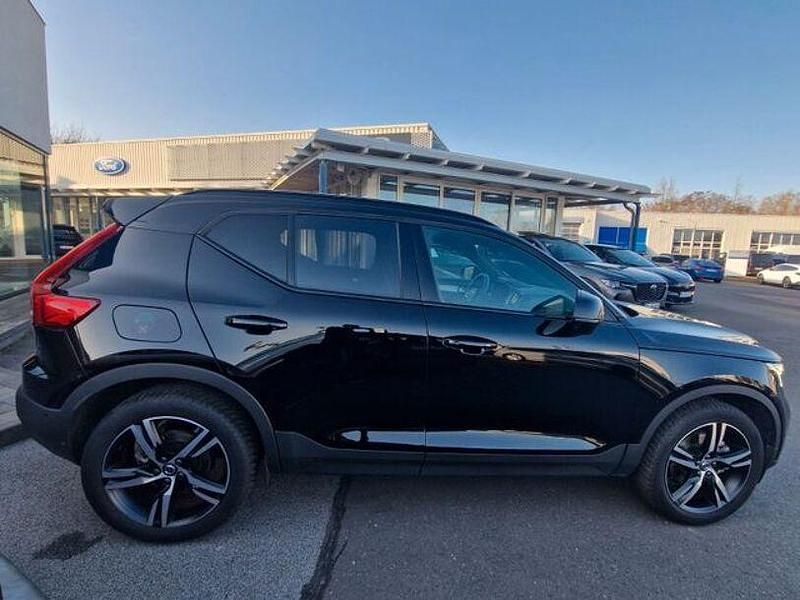 Gebraucht Volvo XC40 Plus 163 PS (119 kW) 2025 Onyx black SUV