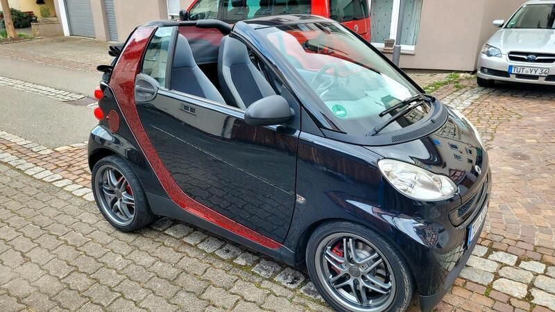 Schwarz Gebraucht 2010 Smart ForTwo Cabrio Cabrio | 4.400 € - Bild 1/4