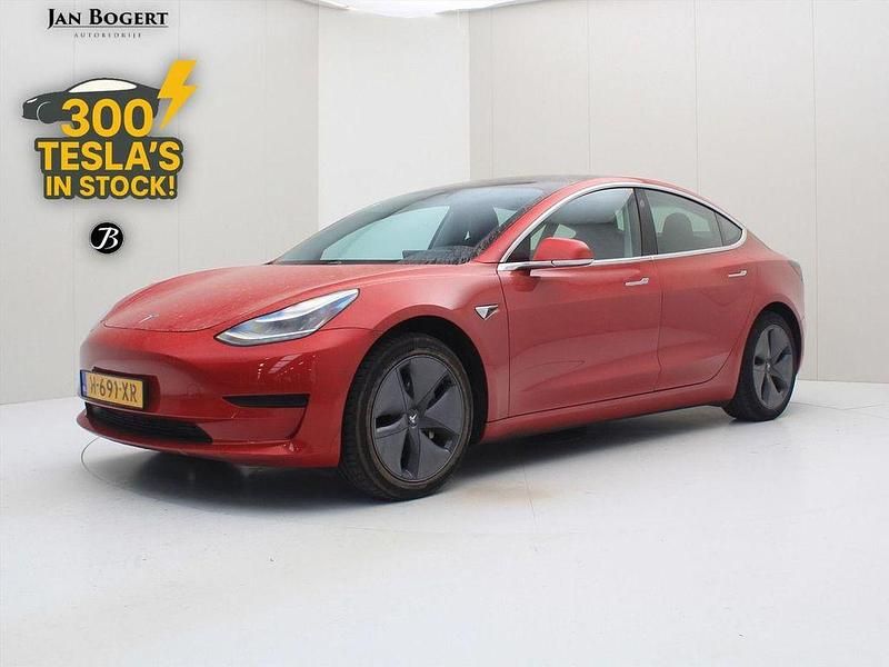 Rot Gebraucht 2020 Tesla Model 3 Standard Range Limousine | 17.900 € (Fairer Preis) - Bild 1/4