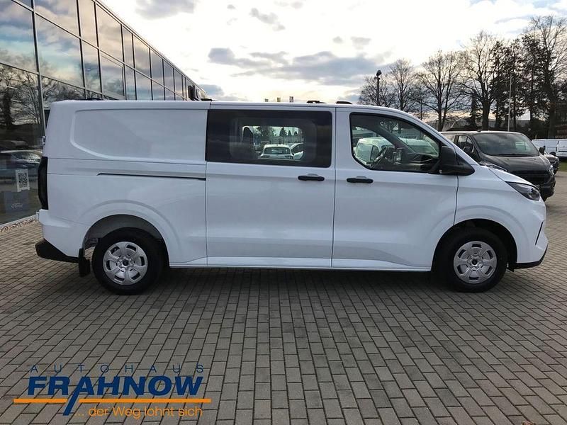 Neu Ford Transit Custom 136 PS (100 kW) 2025 Weiß Van