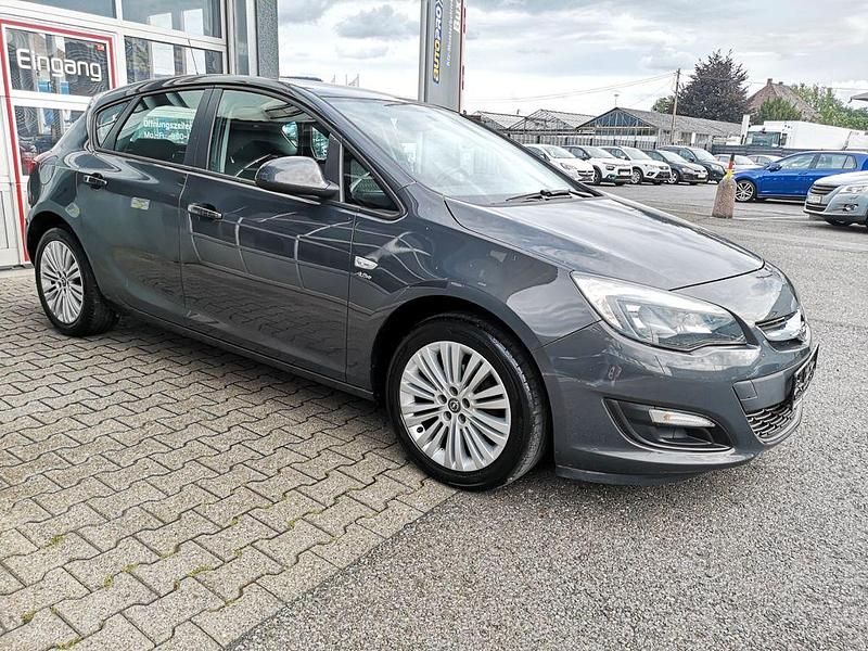 Second-hand Opel Astra Active 101 CP (74 kW) 2013 Gri Berlinǎ