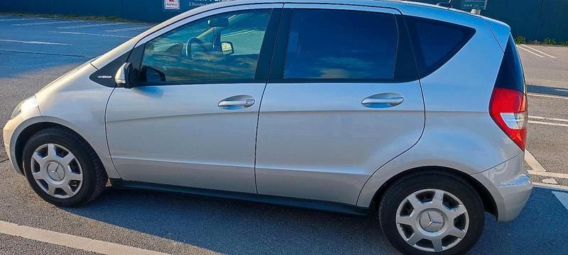 Gebraucht Mercedes A160 2011 Silber Limousine