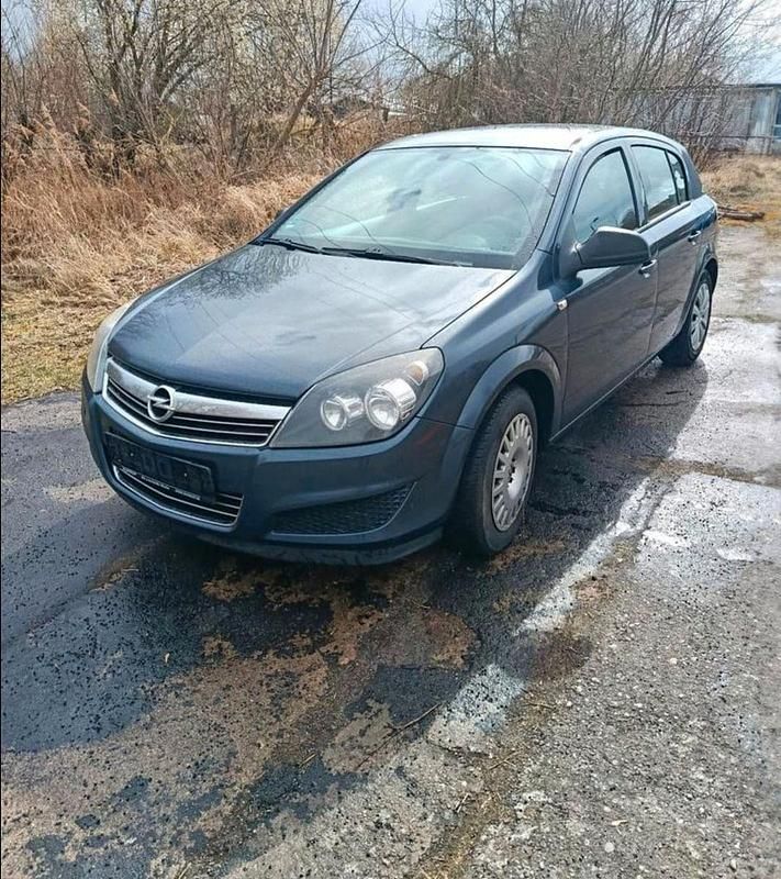 Gebraucht Opel Astra 90 PS (66 kW) 2009 Grau Limousine