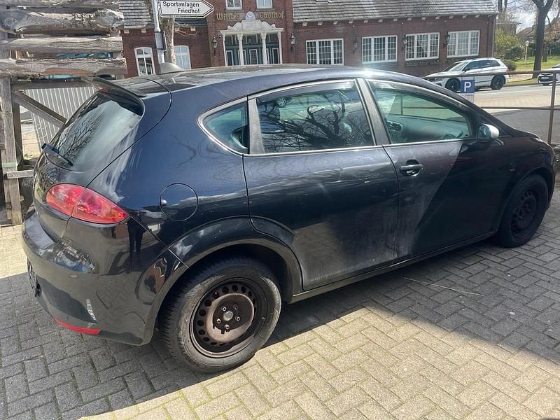 Second-hand Seat Leon 140 CP (102 kW) 2007 Negru Hatchback
