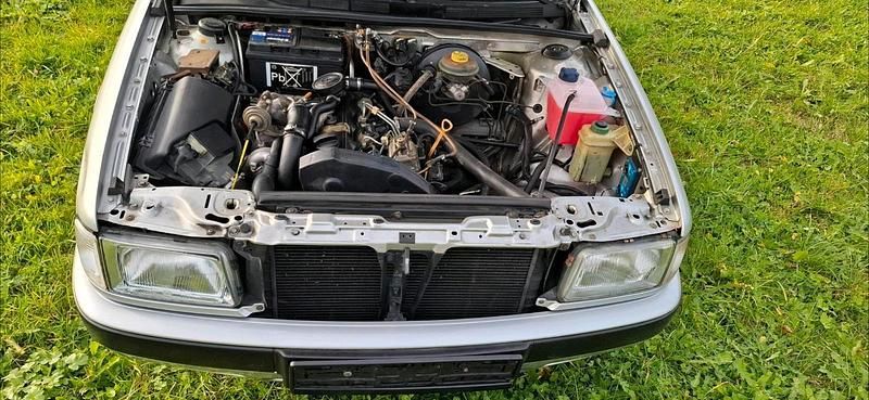 Gebraucht Audi 80 90 PS (66 kW) 1993 Silber Limousine