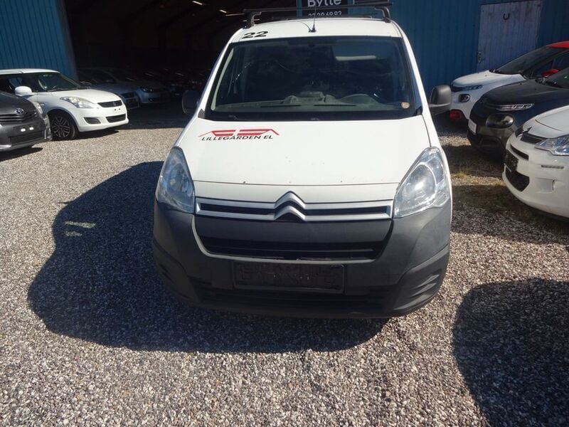 Weiß Gebraucht 2015 Citroën Berlingo Business Class Van / Kleinbus | 4.000 € (Superpreis) - Bild 1/4