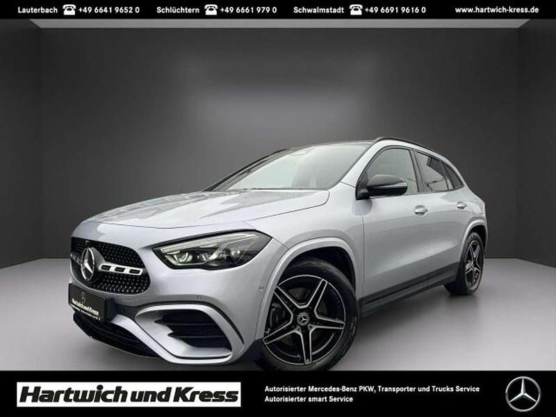 Silber Gebraucht 2023 Mercedes GLA220 AMG line SUV | 43.490 € - Bild 1/4