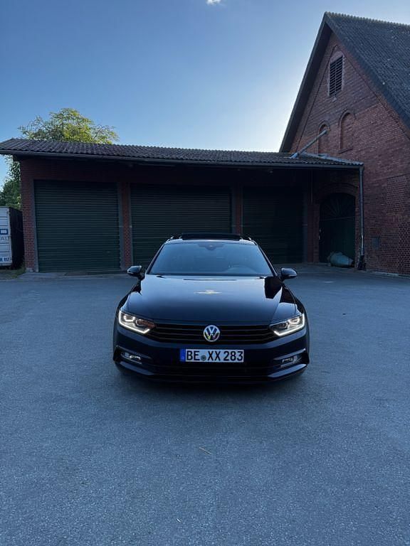 Gebraucht VW Passat Highline 239 PS (175 kW) 2016 Schwarz Limousine