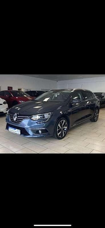 Grau Gebraucht 2019 Renault Mégane GrandTour Kombi | 15.000 € - Bild 1/4