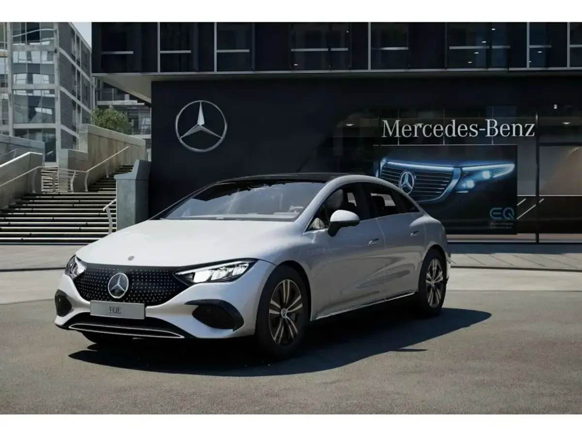 Gebraucht Mercedes EQE300 194 kW (265 PS) 2025 Silber Limousine