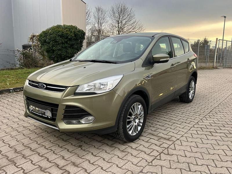 Gebraucht Ford Kuga 163 PS (119 kW) 2013 Grün SUV
