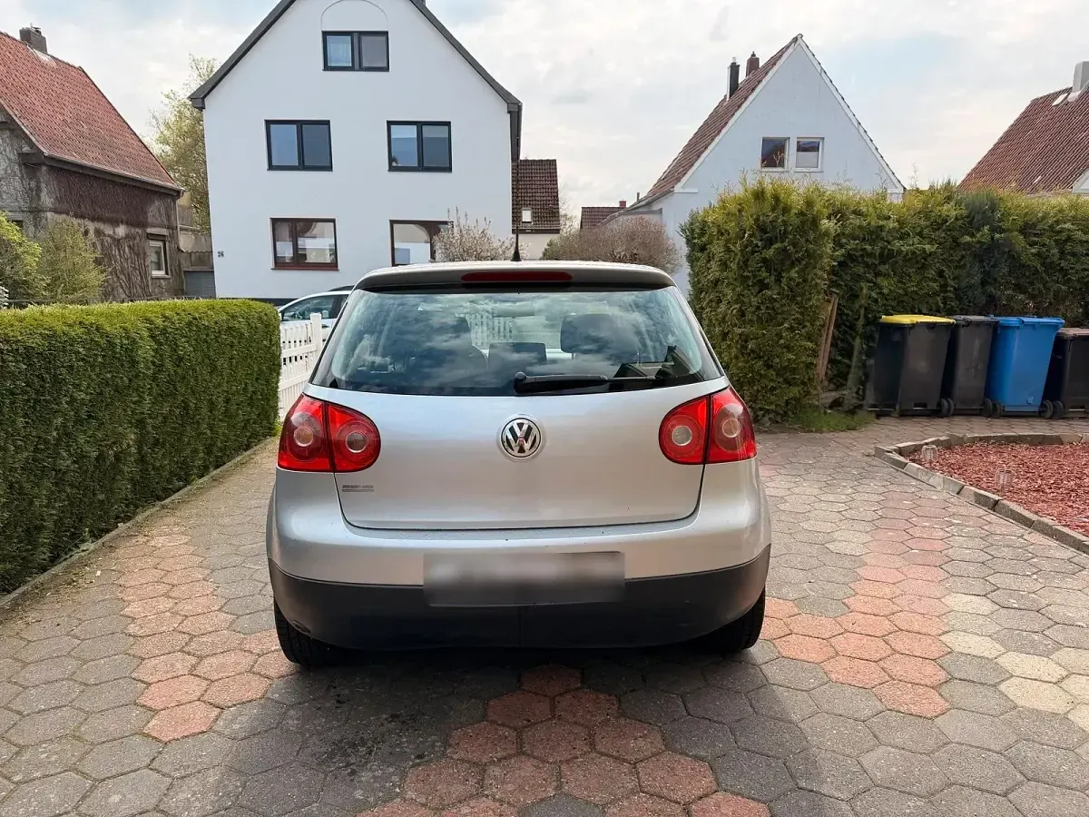 Brugt VW Golf IV 75 HK (55 kW) 2005 Sølv Hatchback