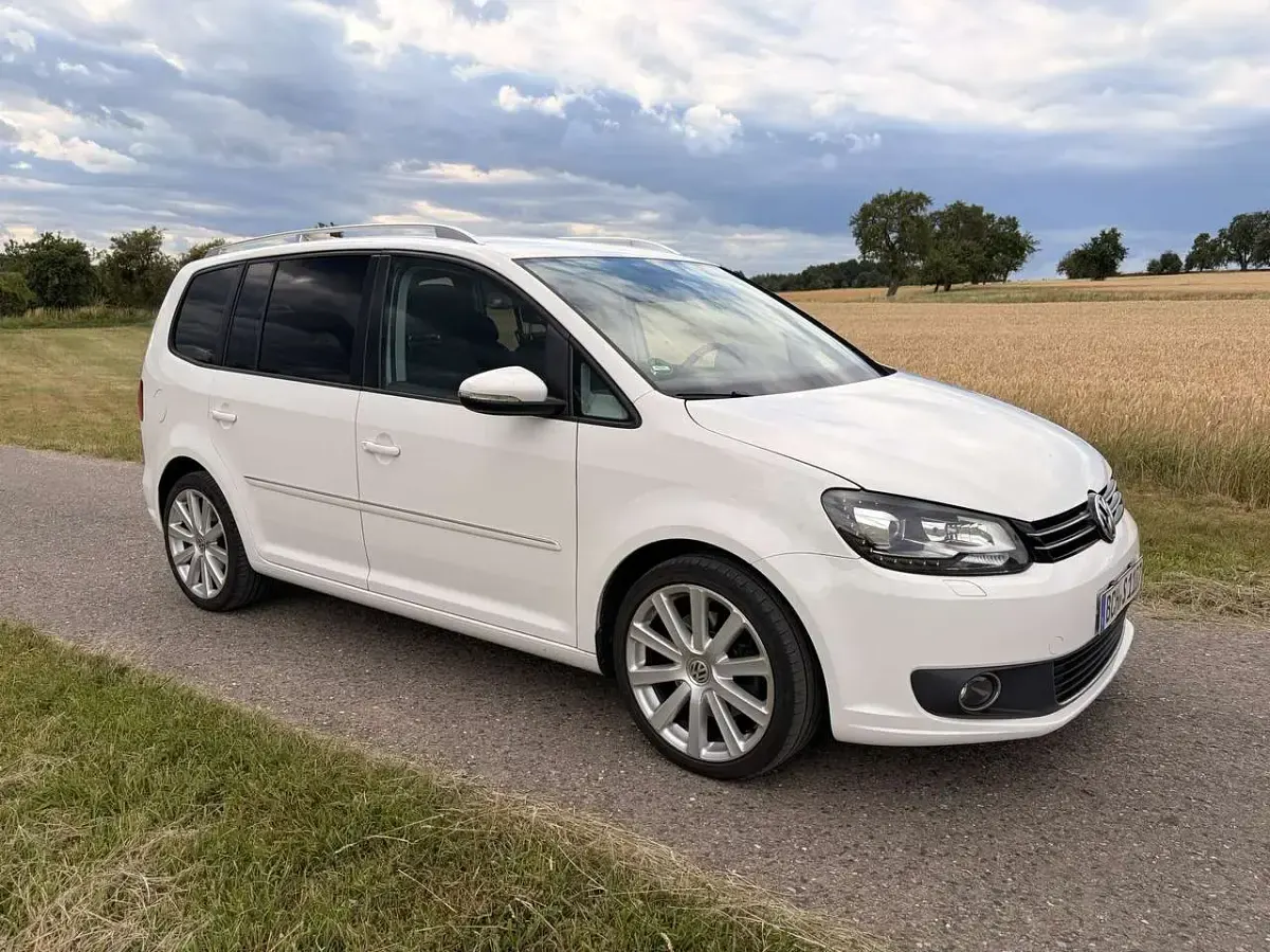 Gebraucht VW Touran Highline 170 PS (125 kW) 2012 Weiß Van / Kleinbus
