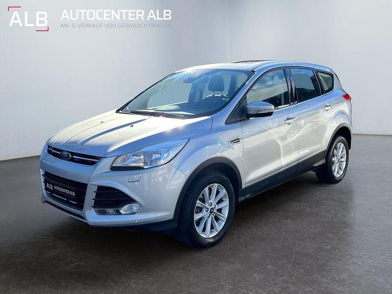 Grau Gebraucht 2016 Ford Kuga Titanium SUV | 15.990 € (Fairer Preis) - Bild 1/4