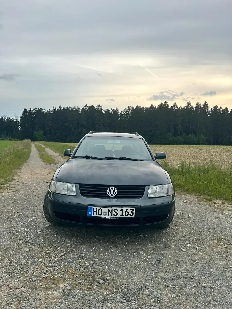 Gebraucht VW Passat 115 PS (84 kW) 2000 Grau Kombi