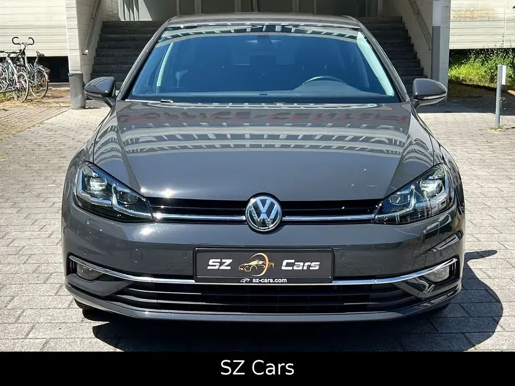 Gebraucht VW Golf VII Highline 150 PS (110 kW) 2020 Grau Limousine