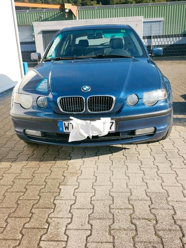 Blau Gebraucht 2004 BMW 316 Compact Kleinwagen | 1.700 € (Fairer Preis) - Bild 1/4