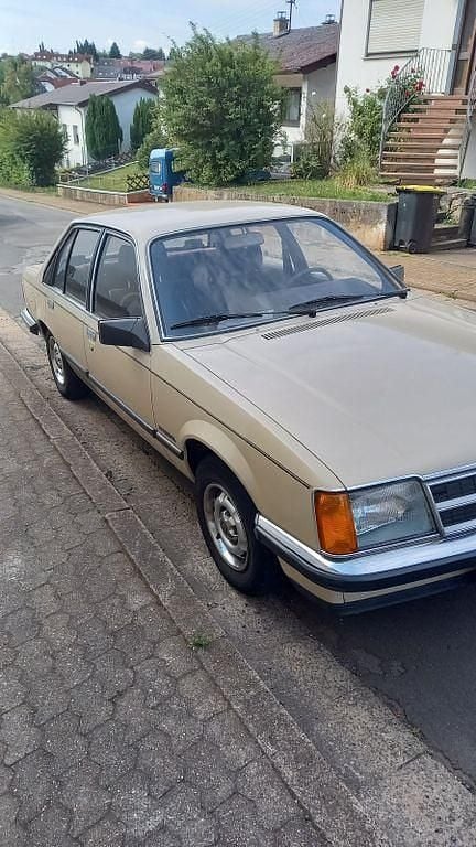 Gebraucht Opel Commodore 116 PS (85 kW) 1982 Limousine