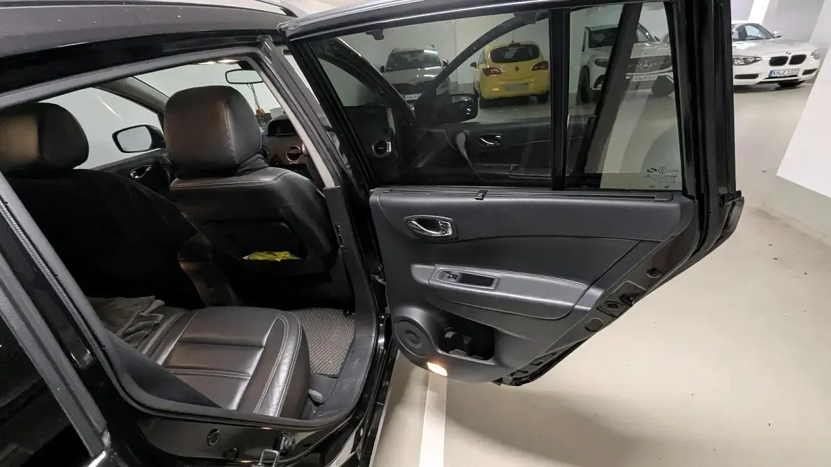 Gebraucht Renault Koleos Bose Edition 173 PS (127 kW) 2013 Schwarz SUV