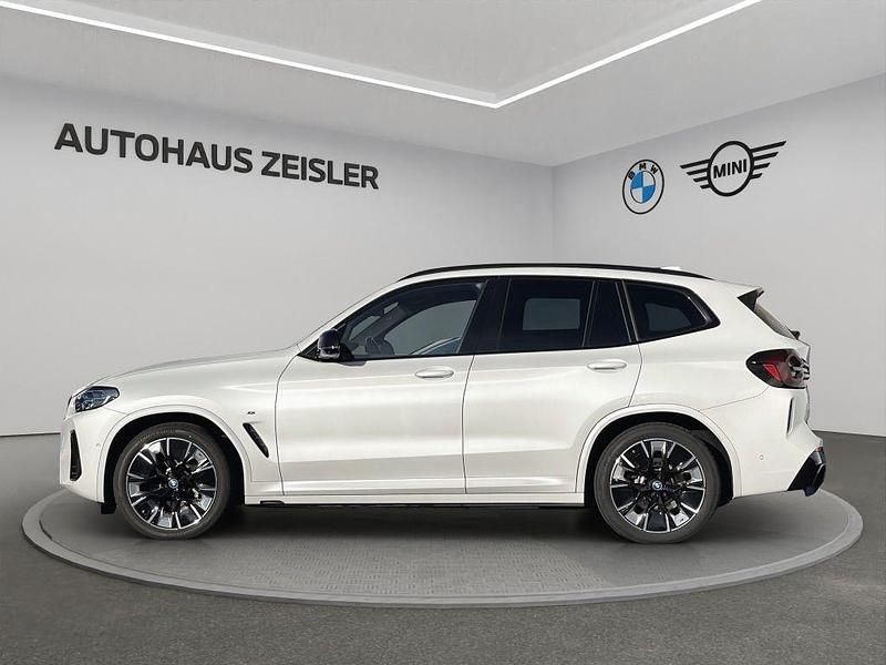 Gebraucht BMW iX3 M Sport 210 kW (286 PS) 2024 Mineralweiß SUV