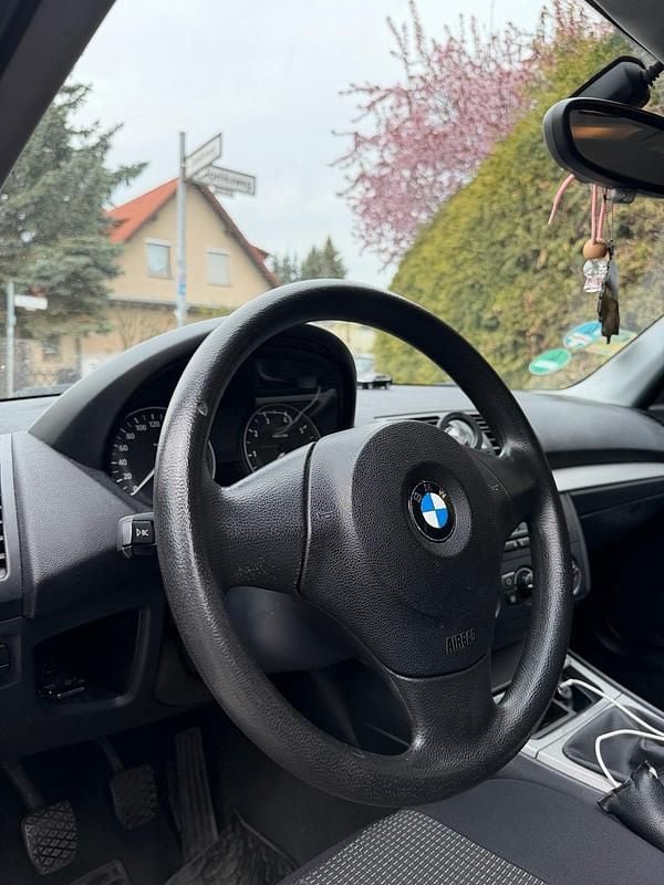 Gebraucht BMW 116 116 PS (85 kW) 2006 Schwarz Kleinwagen