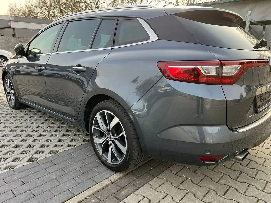 Gebraucht Renault Mégane Bose Edition 132 PS (97 kW) 2017 Grau Limousine