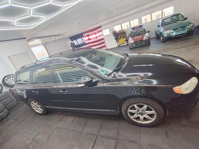 Używany Volvo V70 185 KM (136 kW) 2007 Czarny Kombi