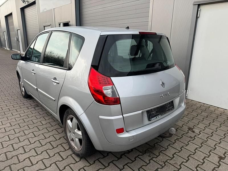 Gebraucht Renault Scénic II 111 PS (81 kW) 2007 Silber Van / Kleinbus