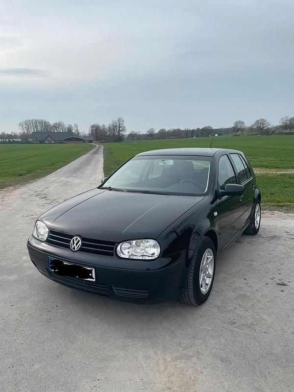 Gebraucht VW Golf IV 75 PS (55 kW) 2004 Schwarz Kleinwagen