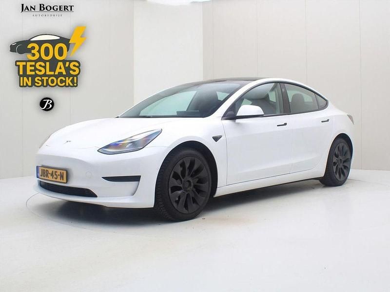 Gebraucht Tesla Model 3 Standard Range 225 kW (306 PS) 2021 Weiß Limousine