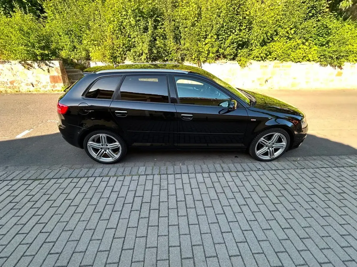 Gebraucht Audi A3 S-Line 140 PS (102 kW) 2011 Schwarz Kleinwagen