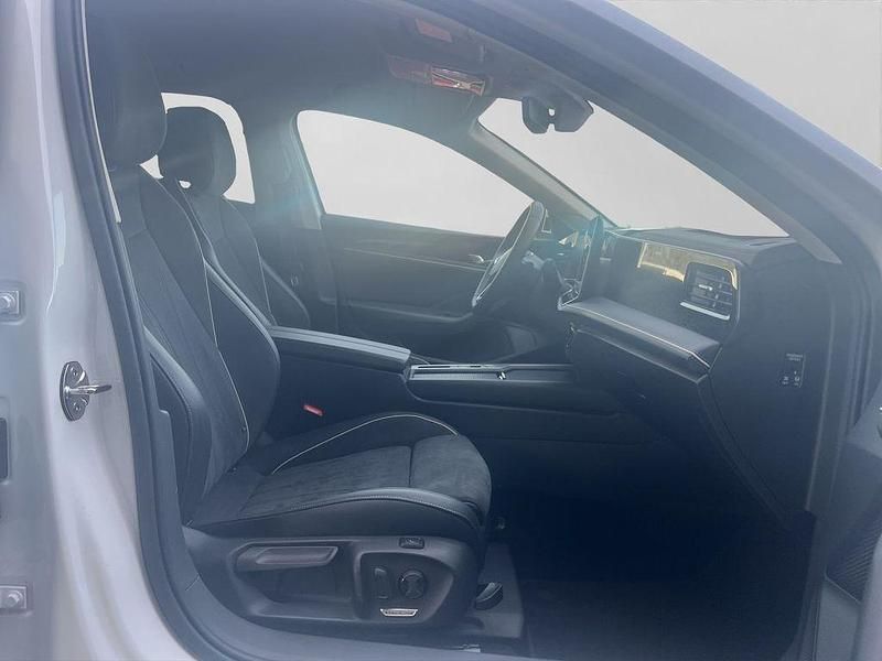 Gebraucht VW Passat Business 150 PS (110 kW) 2025 Weiß Kombi