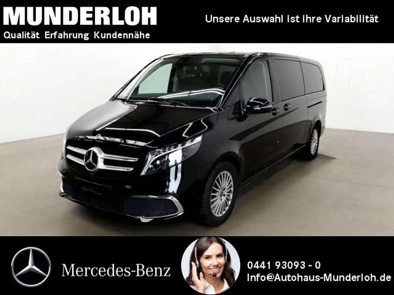 Obsidianschwarz metallic Gebraucht 2023 Mercedes V300 Avantgarde Edition Van / Kleinbus | 58.900 € (Superpreis) - Bild 1/4