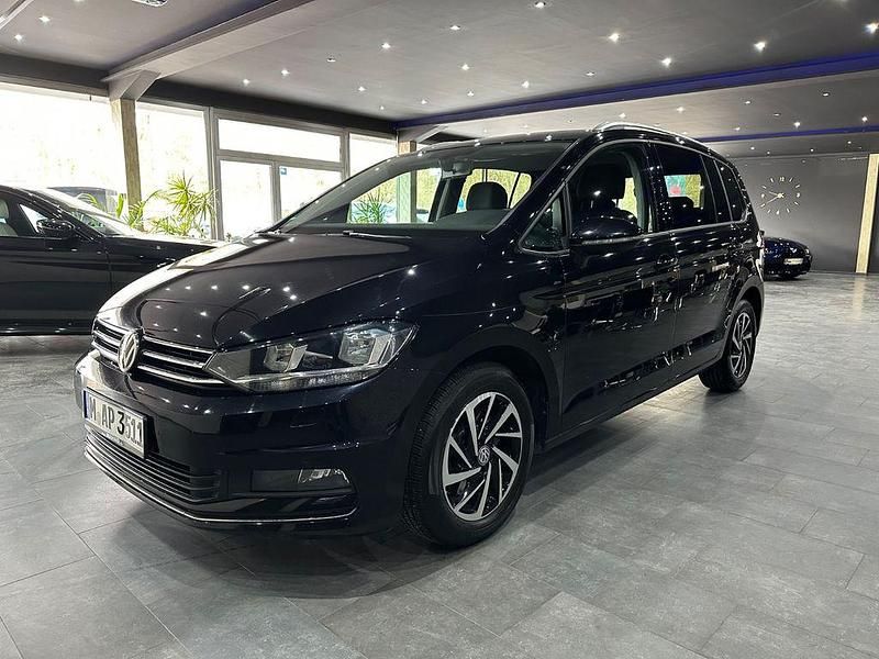 Gebraucht VW Touran Join 110 PS (80 kW) 2018 Schwarz Van / Kleinbus