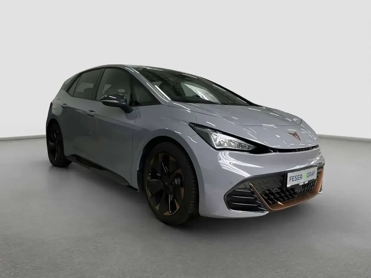 Gebraucht Cupra Born 150 kW (204 PS) 2024 Vaporgrau Kleinwagen