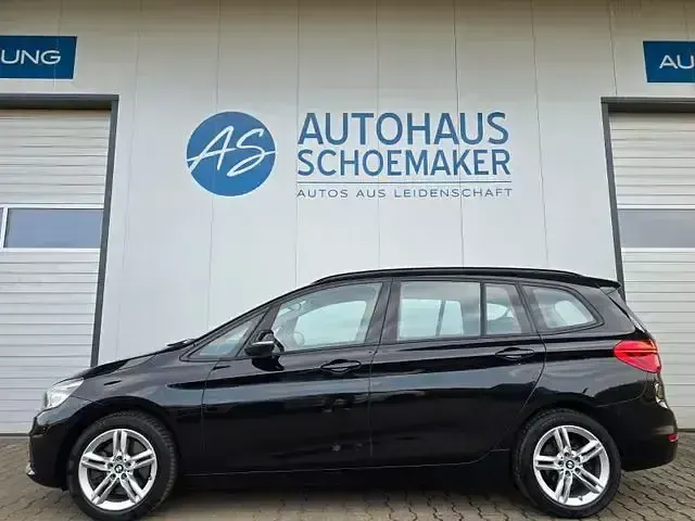 Gebraucht BMW 220 Gran Tourer Advantage 190 PS (139 kW) 2017 Schwarz Van / Kleinbus