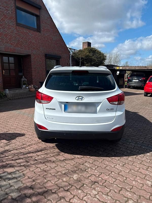 Gebraucht Hyundai ix35 163 PS (119 kW) 2010 Weiß SUV