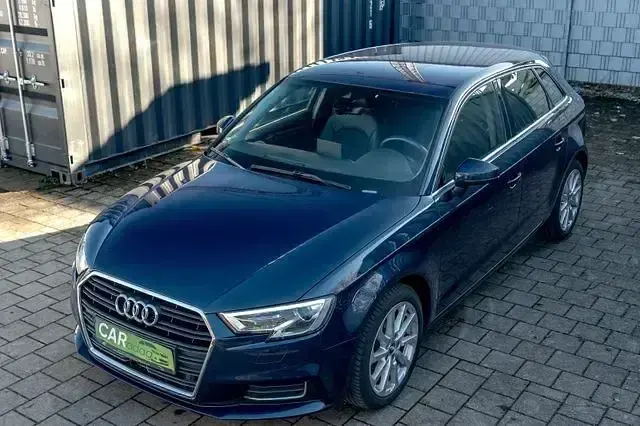 Gebraucht Audi A3 Design 116 PS (85 kW) 2019 Andere Limousine