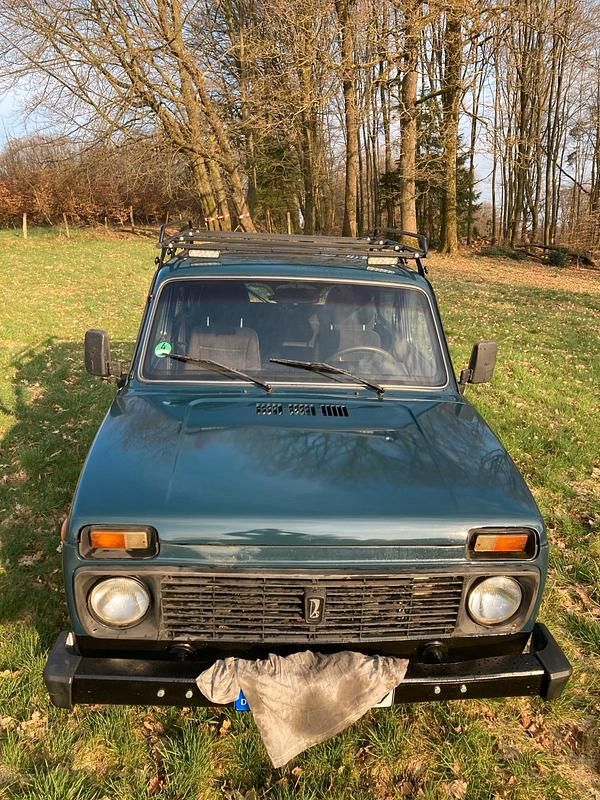 Gebraucht Lada niva 82 PS (60 kW) 2005 Grün SUV