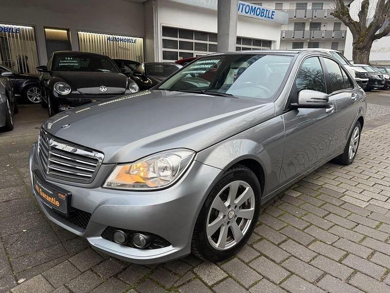 Silber Gebraucht 2012 Mercedes C200 Limousine | 9.990 € (Fairer Preis) - Bild 1/4