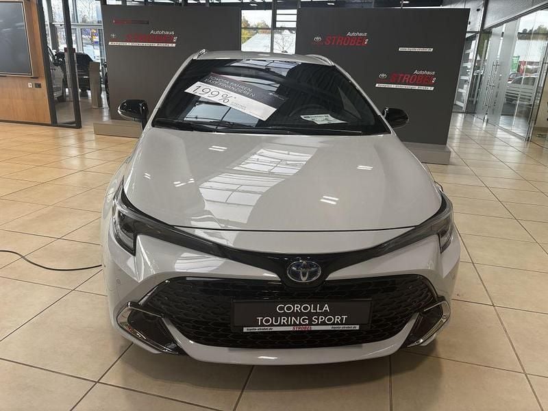 Neu Toyota Corolla 196 PS (144 kW) 2025 Grau Kombi