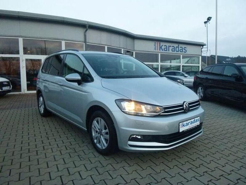 Gebraucht VW Touran 150 PS (110 kW) 2021 Silber Van / Kleinbus