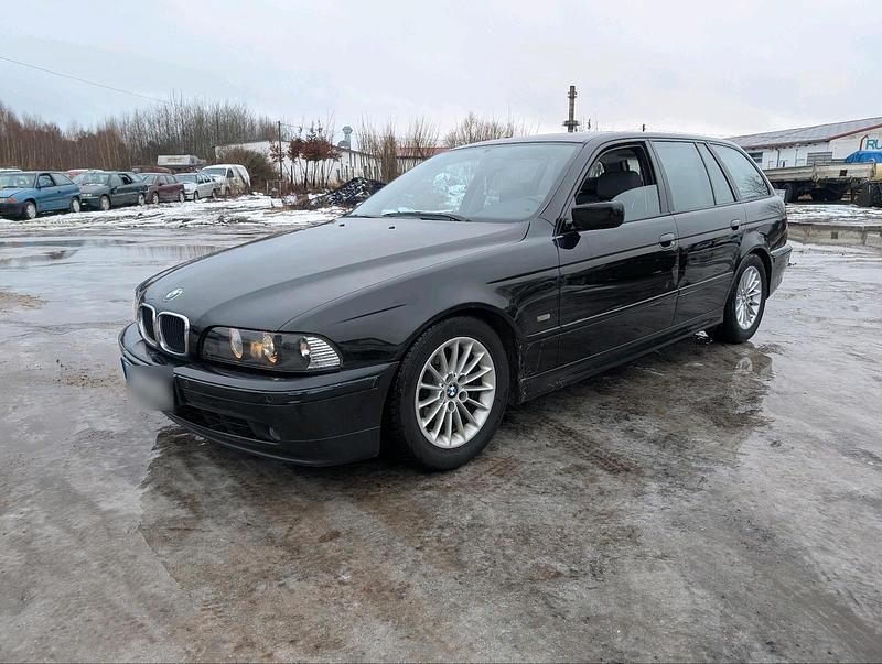Gebraucht BMW 525 192 PS (141 kW) 2003 Schwarz Kombi