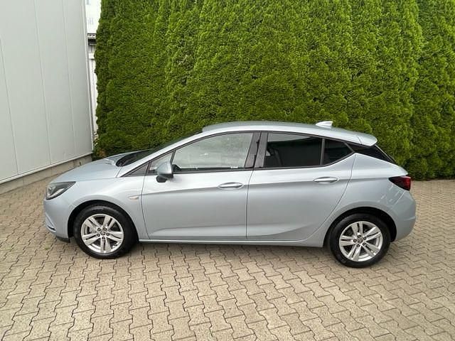 Gebraucht Opel Astra Active 125 PS (91 kW) 2016 Diamant blau metallic Limousine
