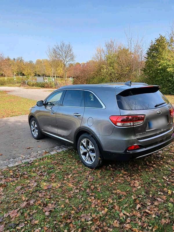 Gebraucht Kia Sorento 200 PS (147 kW) 2017 Grau SUV