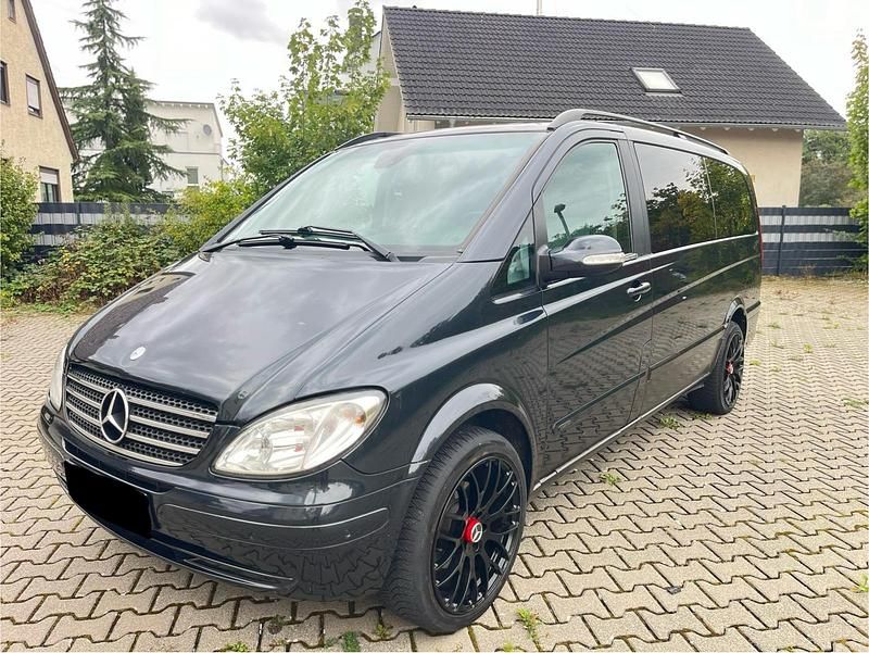 Schwarz Gebraucht 2004 Mercedes Viano Van / Kleinbus | 7.100 € - Bild 1/4
